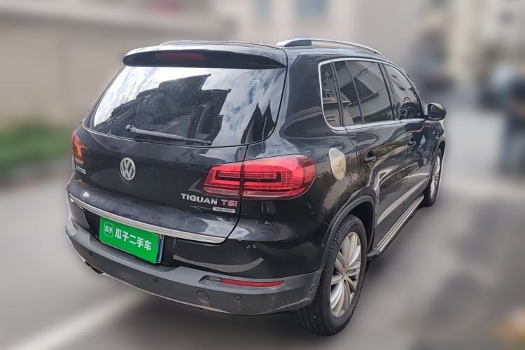 Used Volkswagen Tiguan 2015 2.0 TSI Automatic All-Wheel Drive Flagship Edition Rear Right 45 Deg
