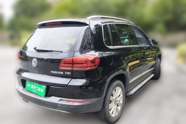 Used Volkswagen Tiguan 2015 1.8TSI Automatic Two-Wheel Drive Luxury Model Rear Right 45 Deg
