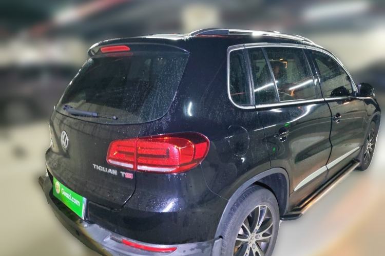 Used Volkswagen Tiguan 2015 1.8TSI Automatic Two-Wheel Drive Luxury Model Rear Right 45 Deg
