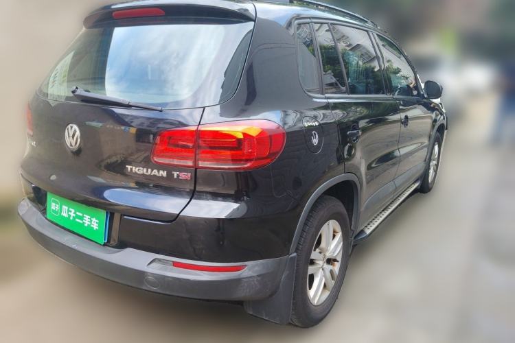 Used Volkswagen Tiguan 2015 1.8TSI Automatic Two-Wheel Drive Trend Edition Rear Right 45 Deg