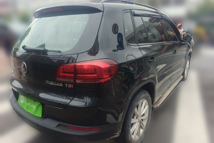 Used Volkswagen Tiguan 2015 1.8TSI Automatic Two-Wheel Drive Comfort Edition Rear Right 45 Deg