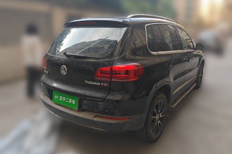 Used Volkswagen Tiguan 2015 1.8TSI Automatic Two-Wheel Drive Luxury Model Rear Right 45 Deg