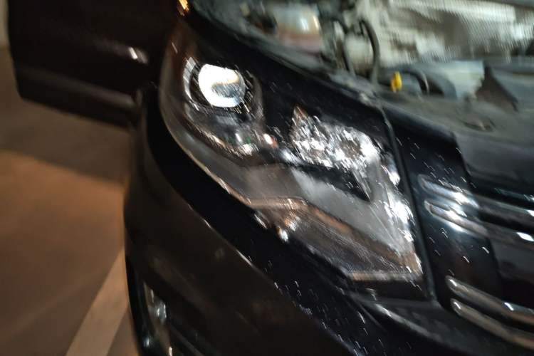 Used Volkswagen Tiguan 2015 1.8TSI Automatic Two-Wheel Drive Comfort Edition Right Front Headlight