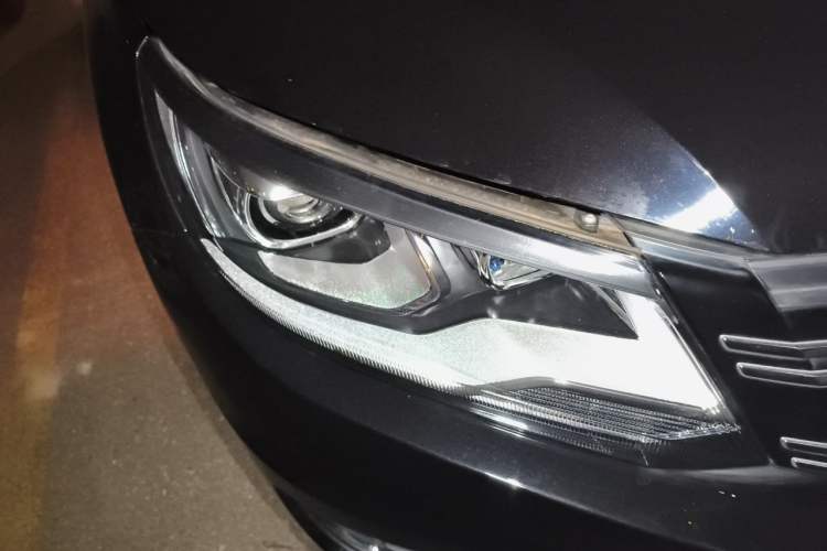 Used Volkswagen Tiguan 2015 1.8TSI Automatic Two-Wheel Drive Comfort Edition Right Front Headlight