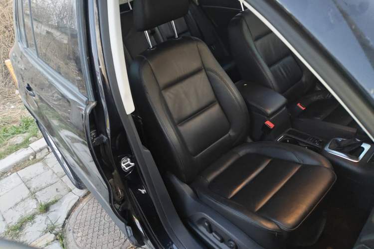 Used Volkswagen Tiguan 2015 1.8TSI Automatic Two-Wheel Drive Comfort Edition Right Front Seat
