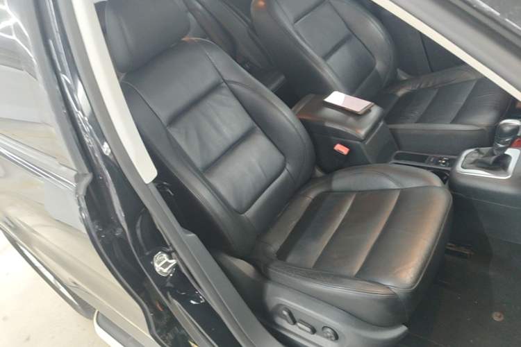 Used Volkswagen Tiguan 2015 1.8TSI Automatic Two-Wheel Drive Comfort Edition Right Front Seat