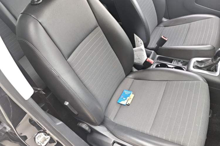 Used Volkswagen Tiguan 2015 1.8TSI Automatic Two-Wheel Drive Trend Edition Right Front Seat