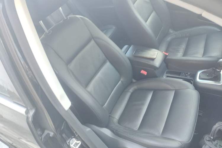 Used Volkswagen Tiguan 2015 1.8TSI Automatic Two-Wheel Drive Comfort Edition Right Front Seat