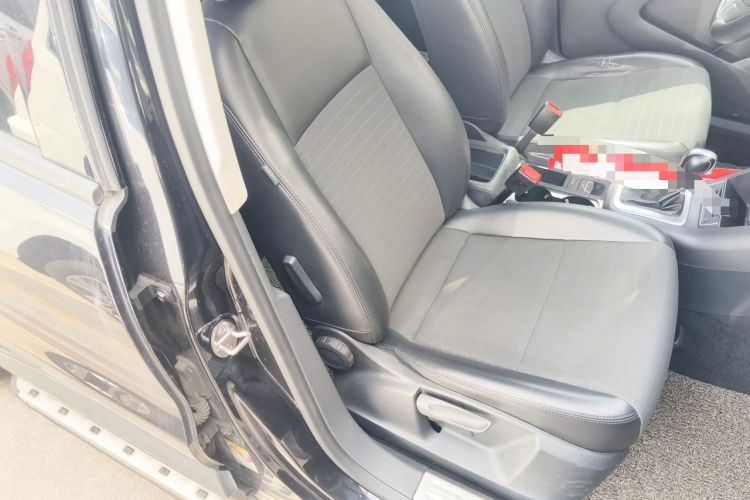 Used Volkswagen Tiguan 2015 1.8TSI Automatic Two-Wheel Drive Trend Edition Right Front Seat