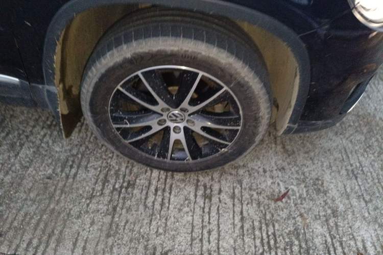 Used Volkswagen Tiguan 2015 1.8TSI Automatic Two-Wheel Drive Luxury Model Right Front Wheel Hub