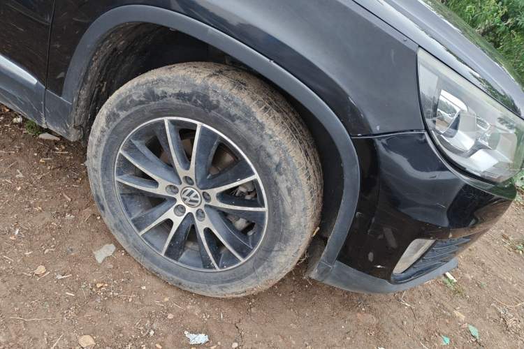 Used Volkswagen Tiguan 2015 1.8TSI Automatic Two-Wheel Drive Luxury Model Right Front Wheel Hub