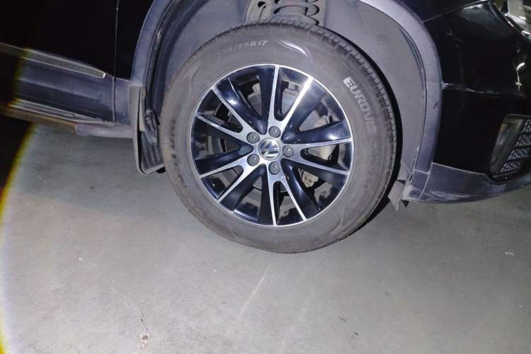 Used Volkswagen Tiguan 2015 1.8TSI Automatic Two-Wheel Drive Luxury Model Right Front Wheel Hub