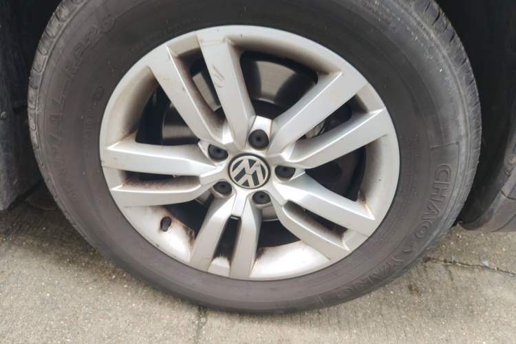 Used Volkswagen Tiguan 2015 1.8TSI Automatic Two-Wheel Drive Trend Edition Right Front Wheel Hub