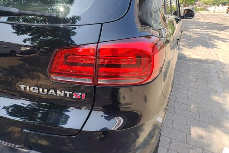 Used Volkswagen Tiguan 2015 1.8TSI Automatic Two-Wheel Drive Luxury Model Right Rear Taillight