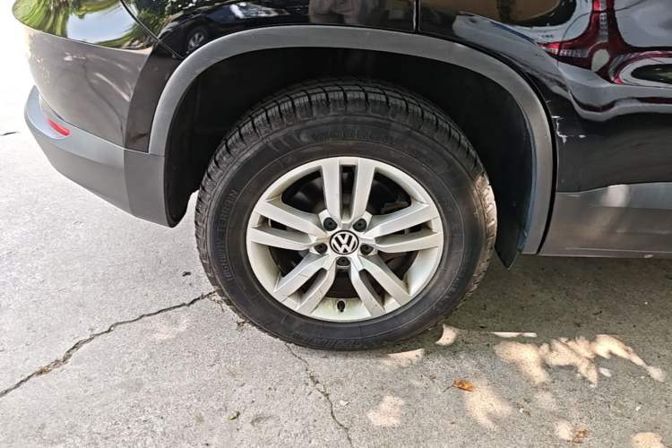 Used Volkswagen Tiguan 2015 1.8TSI Automatic Two-Wheel Drive Trend Edition Right Rear Wheel Hub