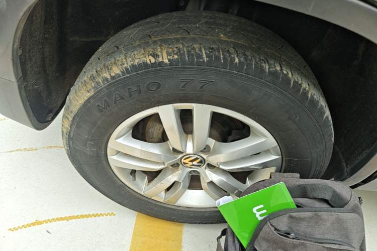 Used Volkswagen Tiguan 2015 1.8TSI Automatic Two-Wheel Drive Trend Edition Right Rear Wheel Hub