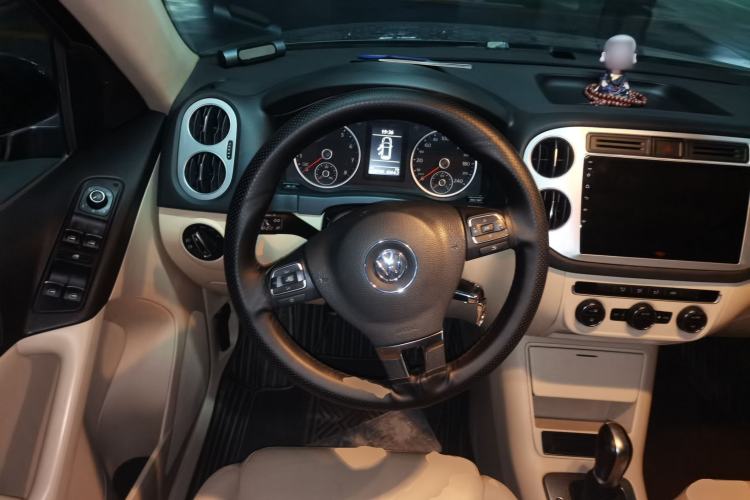 Used Volkswagen Tiguan 2015 1.8TSI Automatic Two-Wheel Drive Comfort Edition Steering Wheel