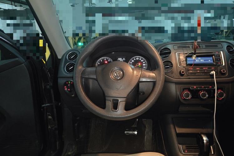 Used Volkswagen Tiguan 2015 1.8TSI Automatic Two-Wheel Drive Trend Edition Steering Wheel