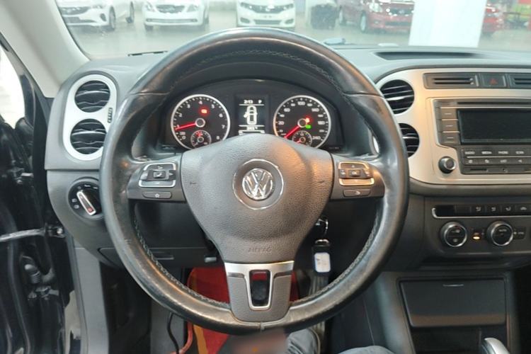 Used Volkswagen Tiguan 2015 1.8TSI Automatic Two-Wheel Drive Comfort Edition Steering Wheel