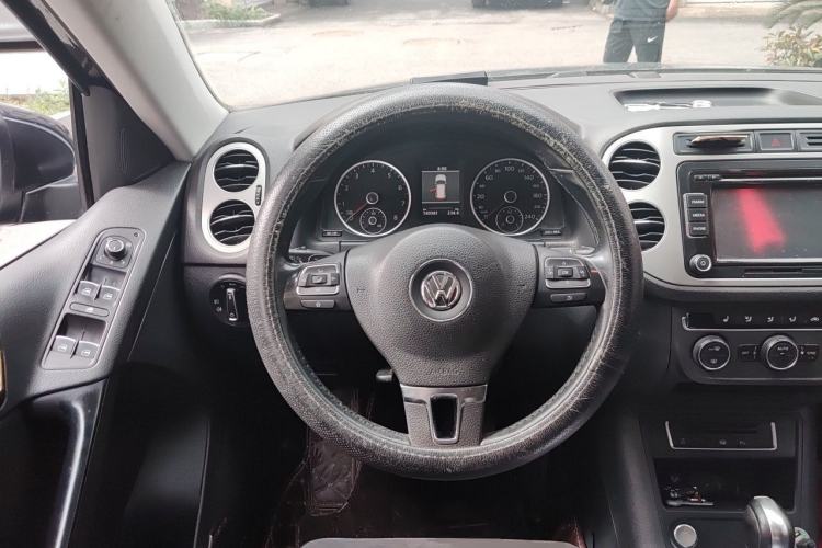 Used Volkswagen Tiguan 2015 2.0 TSI Automatic All-Wheel Drive Flagship Edition Steering Wheel