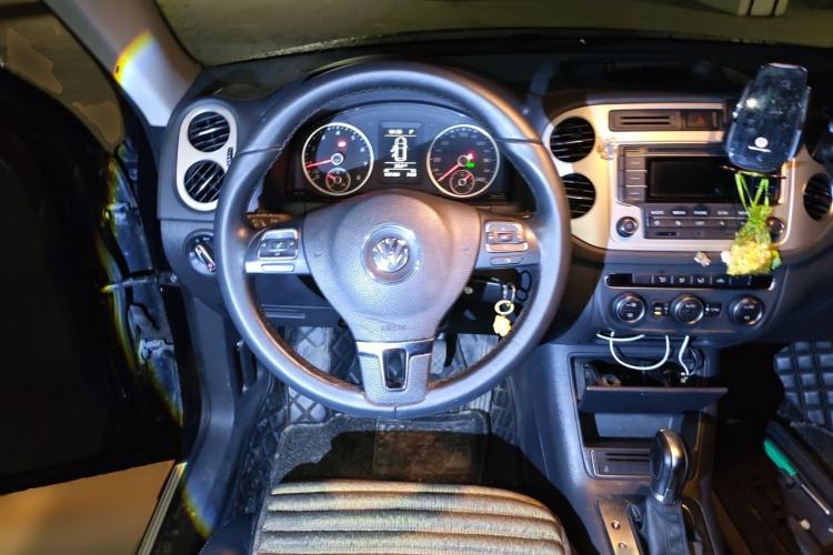 Used Volkswagen Tiguan 2015 1.8TSI Automatic Two-Wheel Drive Comfort Edition Steering Wheel