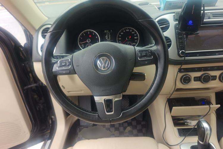 Used Volkswagen Tiguan 2015 1.8TSI Automatic Two-Wheel Drive Comfort Edition Steering Wheel