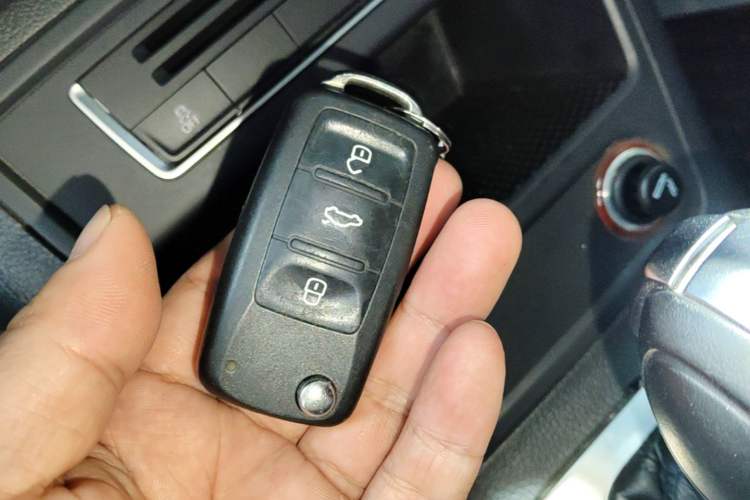 Used Volkswagen Tiguan 2015 1.8TSI Automatic Two-Wheel Drive Luxury Model Vehicle Key