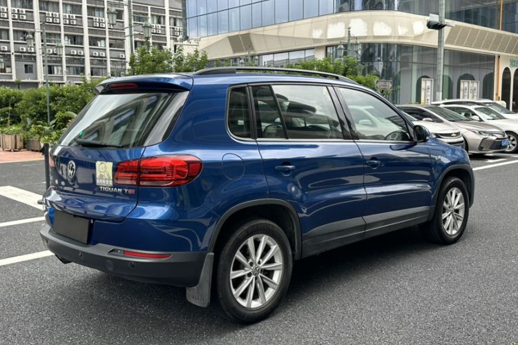 Used Volkswagen Tiguan 2015 1.8TSI Automatic Two-Wheel Drive Comfort Edition Exterior 1