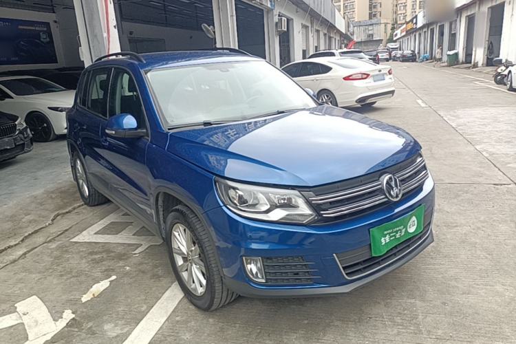Used Volkswagen Tiguan 2015 1.8TSI Automatic Two-Wheel Drive Comfort Edition Front Right 45 Deg