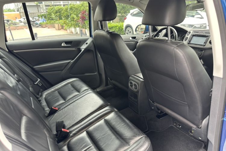 Used Volkswagen Tiguan 2015 1.8TSI Automatic Two-Wheel Drive Comfort Edition Interior 10