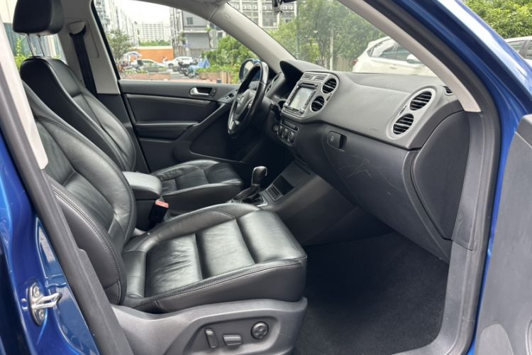 Used Volkswagen Tiguan 2015 1.8TSI Automatic Two-Wheel Drive Comfort Edition Interior 5