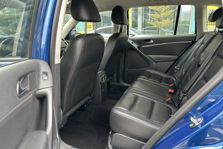 Used Volkswagen Tiguan 2015 1.8TSI Automatic Two-Wheel Drive Comfort Edition Interior 6
