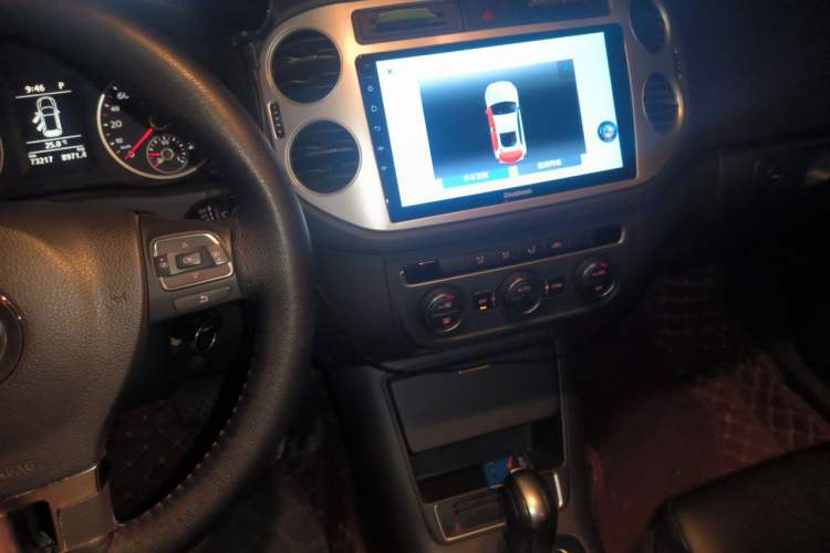 Used Volkswagen Tiguan 2015 1.8TSI Automatic Two-Wheel Drive Comfort Edition Audio And AC Panel