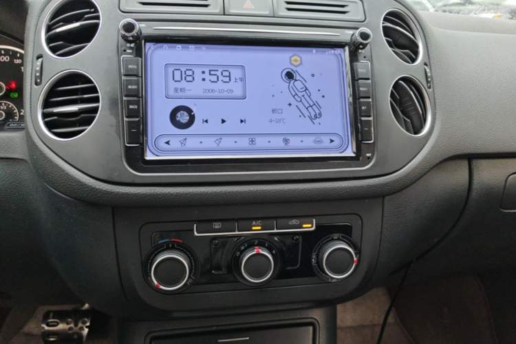 Used Volkswagen Tiguan 2015 1.8TSI Automatic Two-Wheel Drive Trend Edition Audio And AC Panel