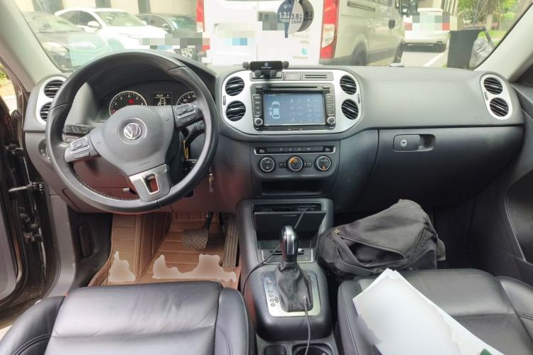 Used Volkswagen Tiguan 2015 1.8TSI Automatic Two-Wheel Drive Comfort Edition Center Console