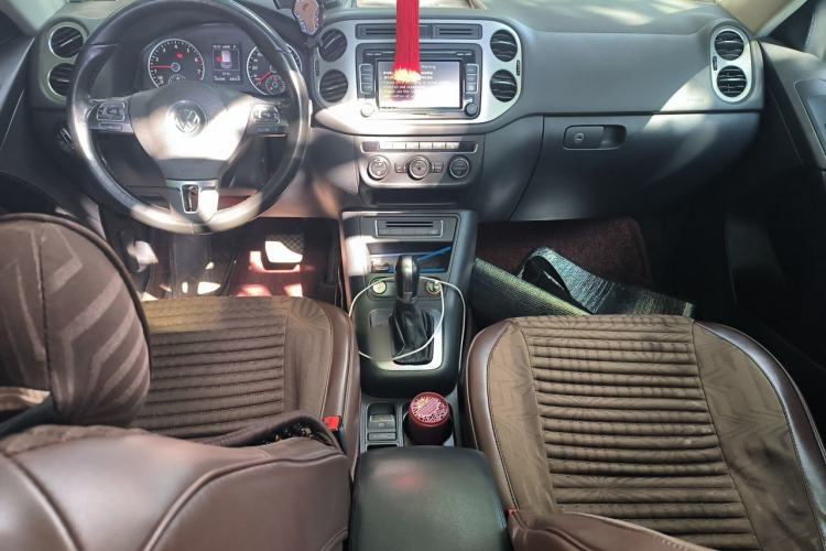 Used Volkswagen Tiguan 2015 1.8TSI Automatic Two-Wheel Drive Luxury Model Center Console