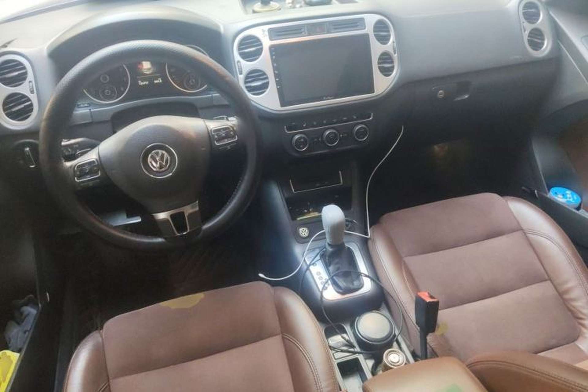 Used Volkswagen Tiguan 2015 2.0 TSI Automatic All-Wheel Drive Flagship Edition Center Console