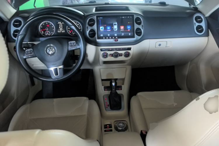 Used Volkswagen Tiguan 2015 1.8TSI Automatic Two-Wheel Drive Comfort Edition Center Console