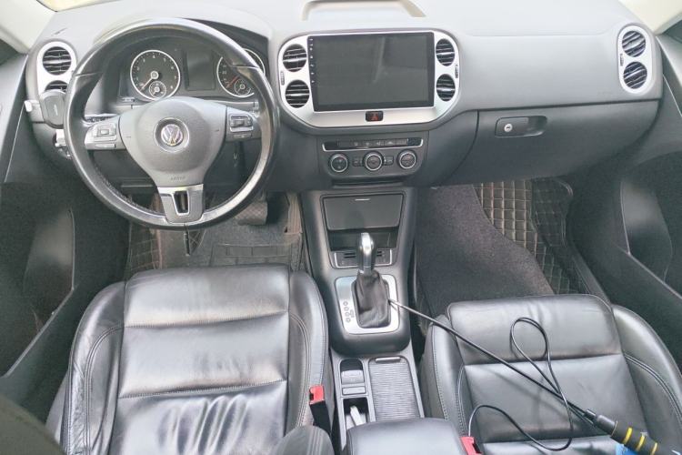 Used Volkswagen Tiguan 2015 1.8TSI Automatic Two-Wheel Drive Comfort Edition Center Console