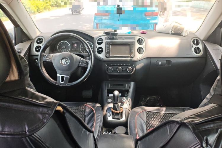 Used Volkswagen Tiguan 2015 1.8TSI Automatic Two-Wheel Drive Luxury Model Center Console