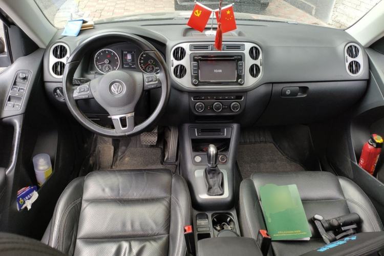 Used Volkswagen Tiguan 2015 1.8TSI Automatic Two-Wheel Drive Luxury Model Center Console