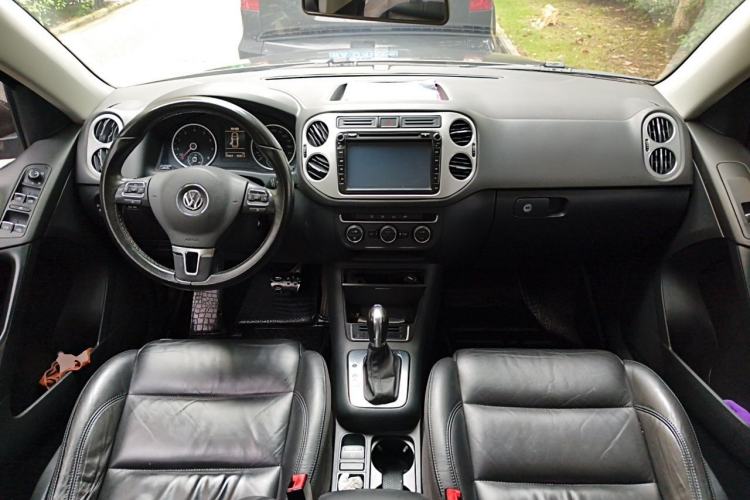 Used Volkswagen Tiguan 2015 1.8TSI Automatic Two-Wheel Drive Comfort Edition Center Console