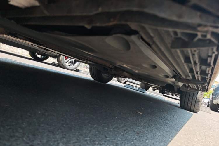Used Volkswagen Tiguan 2015 1.8TSI Automatic Two-Wheel Drive Comfort Edition Chassis Front Left