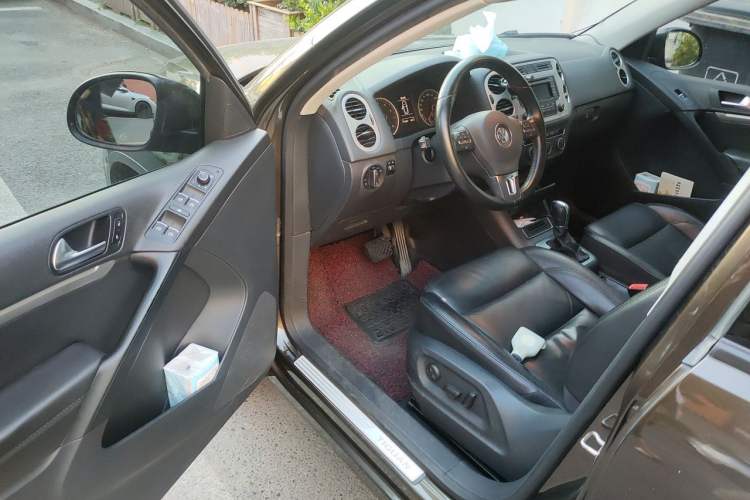 Used Volkswagen Tiguan 2015 1.8TSI Automatic Two-Wheel Drive Comfort Edition Driver Seat