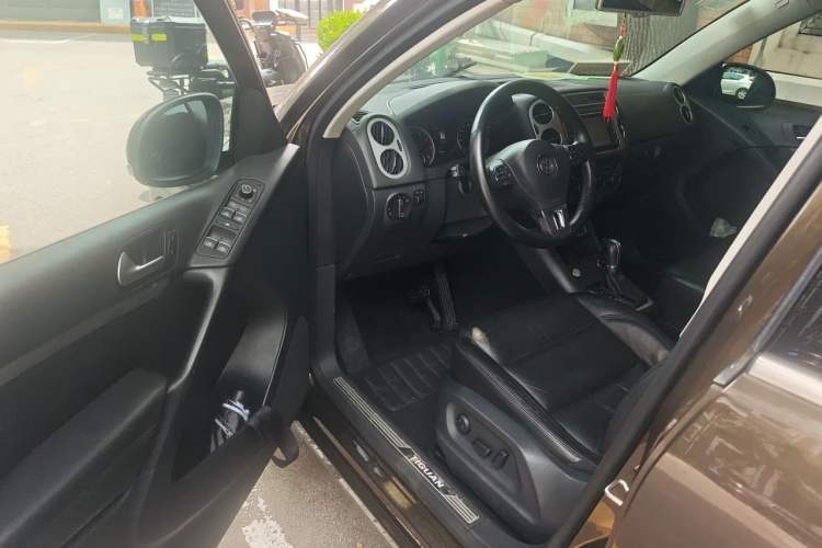 Used Volkswagen Tiguan 2015 1.8TSI Automatic Two-Wheel Drive Luxury Model Driver Seat