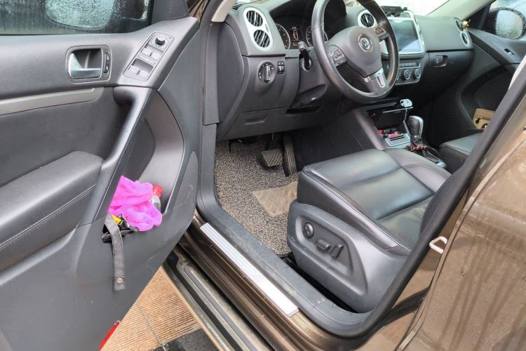 Used Volkswagen Tiguan 2015 1.8TSI Automatic Two-Wheel Drive Comfort Edition Driver Seat