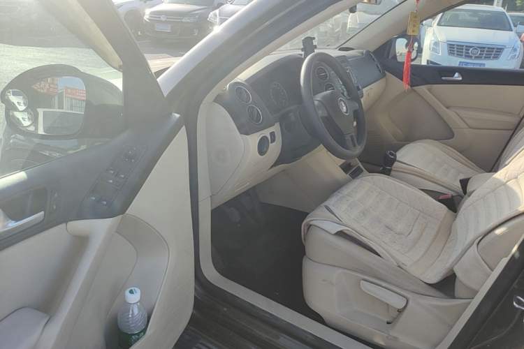 Used Volkswagen Tiguan 2015 1.8TSI Manual Two-Wheel Drive Fashion Edition Driver Seat