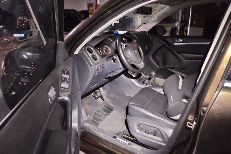 Used Volkswagen Tiguan 2015 1.8TSI Automatic Two-Wheel Drive Luxury Model Driver Seat