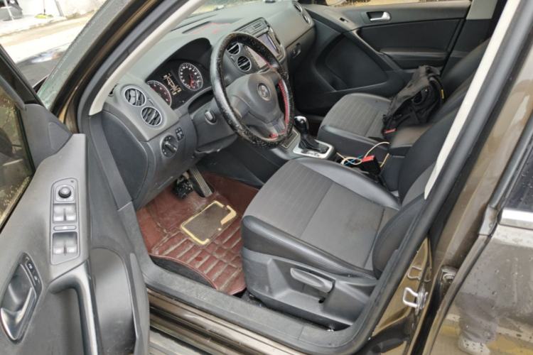 Used Volkswagen Tiguan 2015 1.8TSI Automatic Two-Wheel Drive Trend Edition Driver Seat