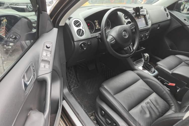 Used Volkswagen Tiguan 2015 1.8TSI Automatic Two-Wheel Drive Comfort Edition Driver Seat